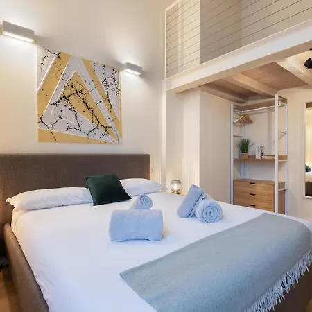 In The Old Town Of - Monicacomoapartment 아파트 *