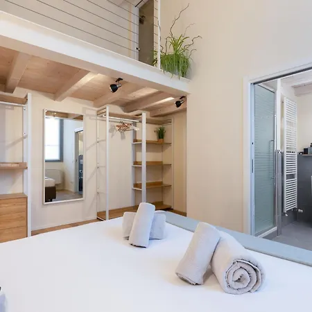 In The Old Town Of - Monicacomoapartment 아파트 *
